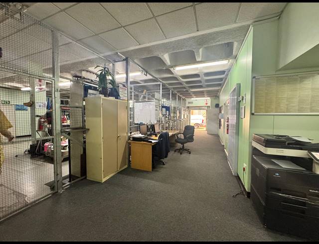 850M² WAREHOUSE FOR SALE IN BULWER